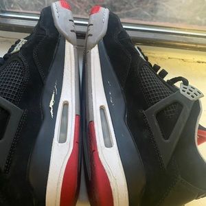 Air Jordan retro 4 bred
